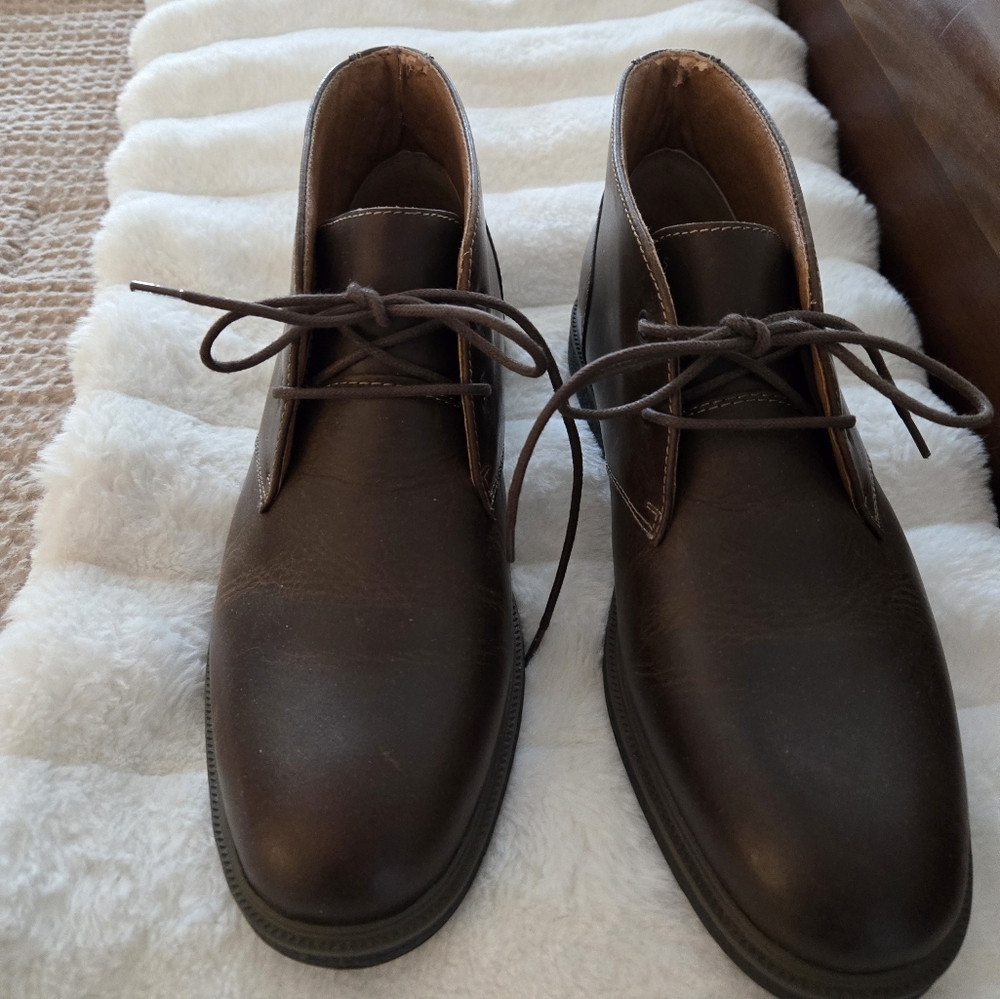 G.H. Bass & Co. Brown Chukka Boots with Smooth Leather Finish